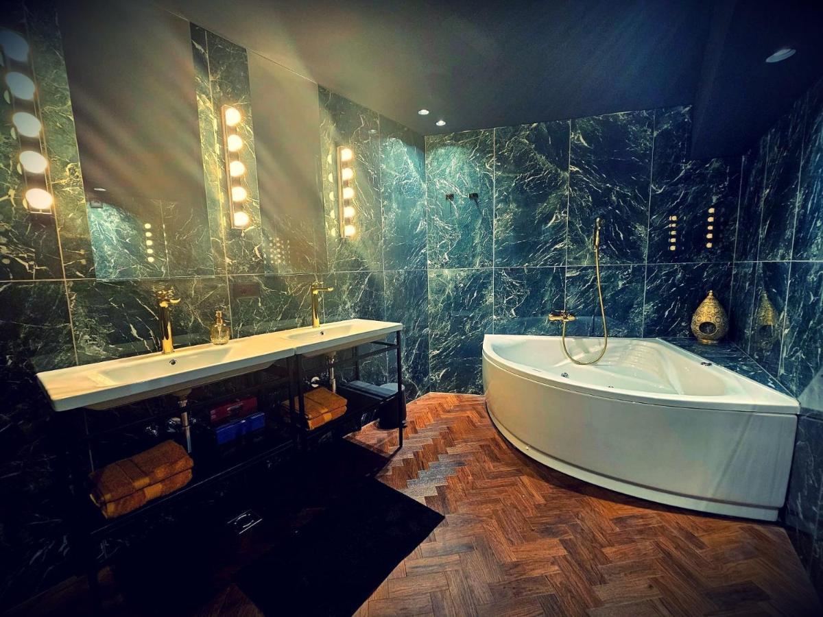 Booza 69 Luxury Rooms Сплит Екстериор снимка